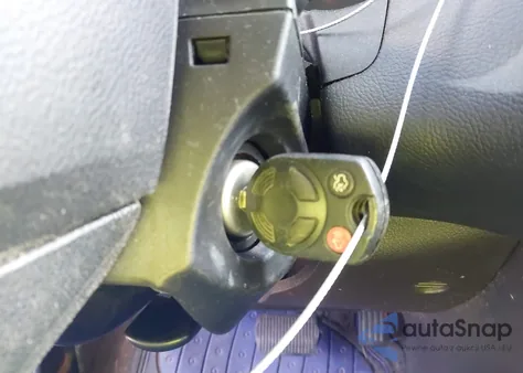 2013 Ford Focus Se z USA, uszkodzony, nr VIN 1FADP3F27DL351375